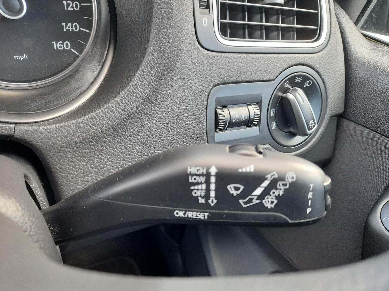 Used Volkswagen Polo 2011 for sale - 77839038: Photo 23