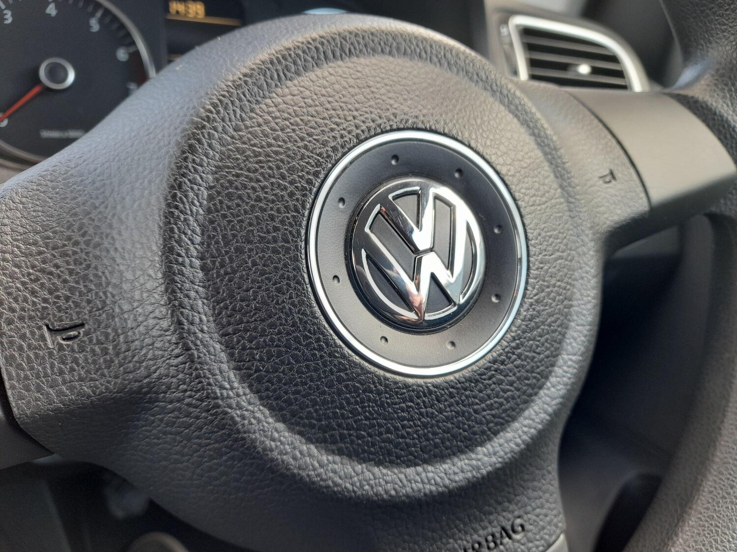 Used Volkswagen Polo 2011 for sale - 77839038: Photo 25