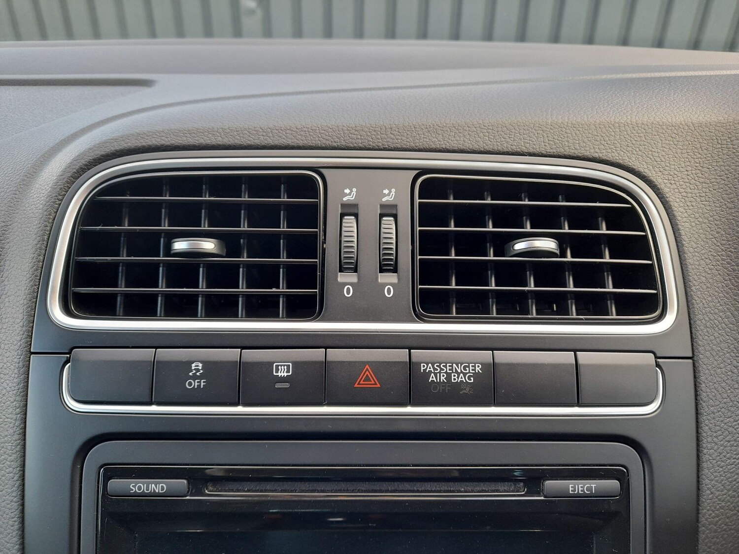 Used Volkswagen Polo 2011 for sale - 77839038: Photo 26