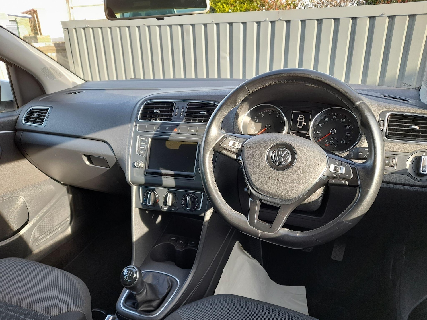 Used Volkswagen Polo 2017 for sale - 77840017: Photo 33