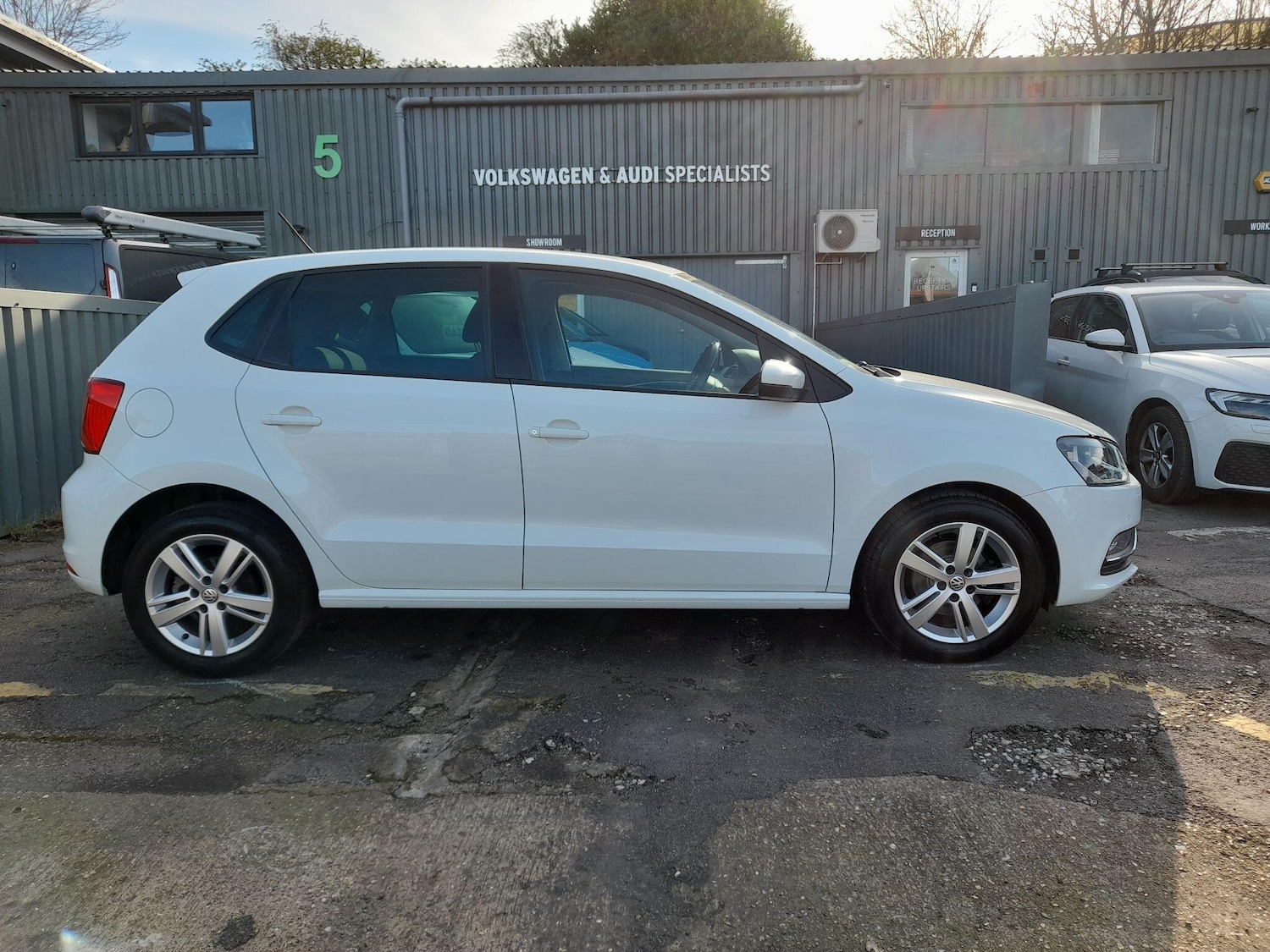 Used Volkswagen Polo 2017 for sale - 77840017: Photo 39