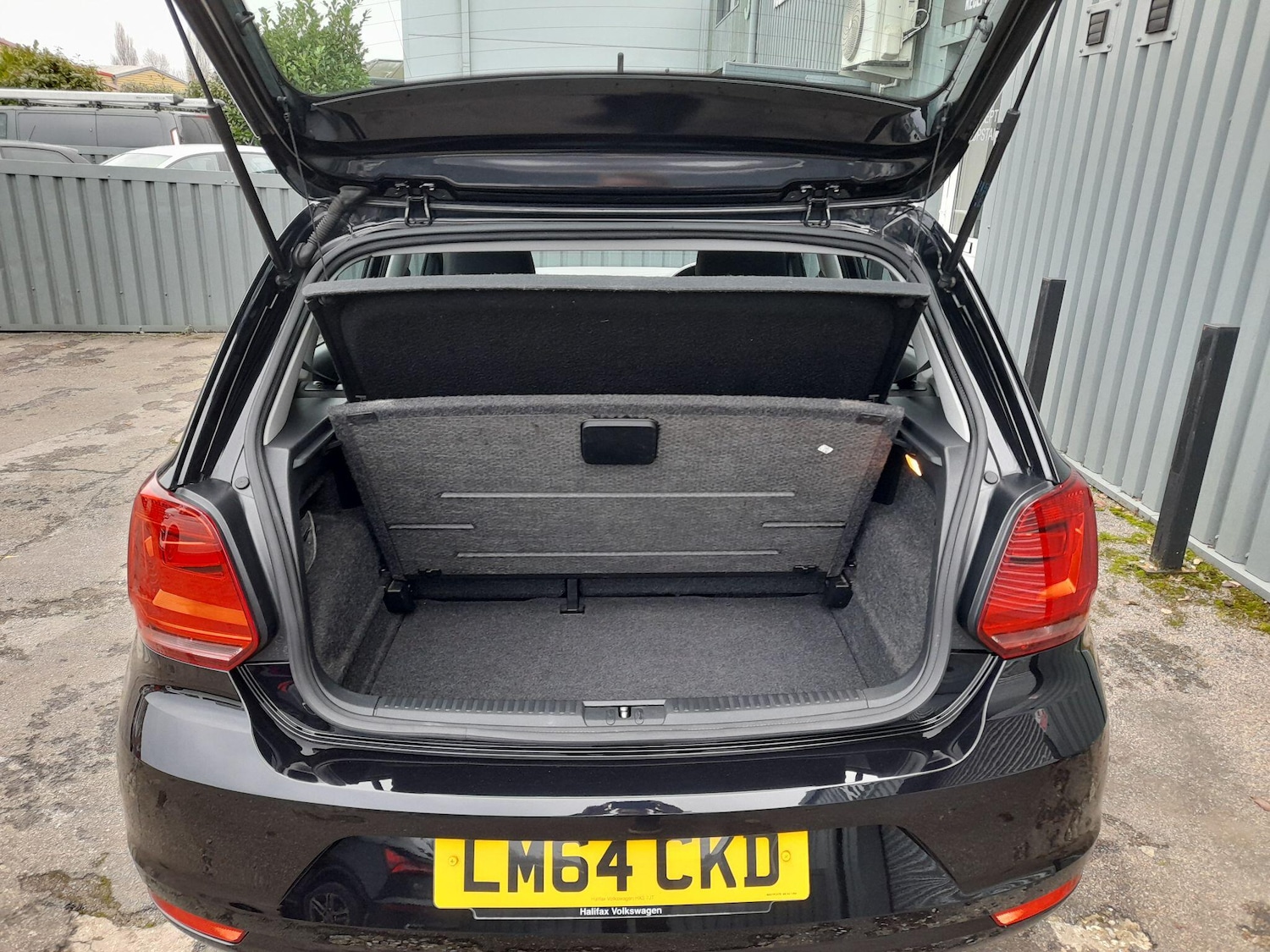 Used Volkswagen Polo 2014 for sale - 77550645: Photo 18