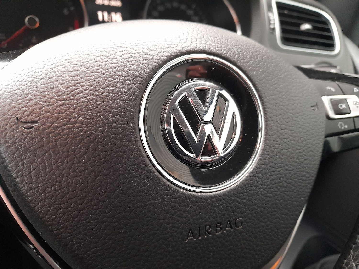 Used Volkswagen Polo 2014 for sale - 77550645: Photo 28