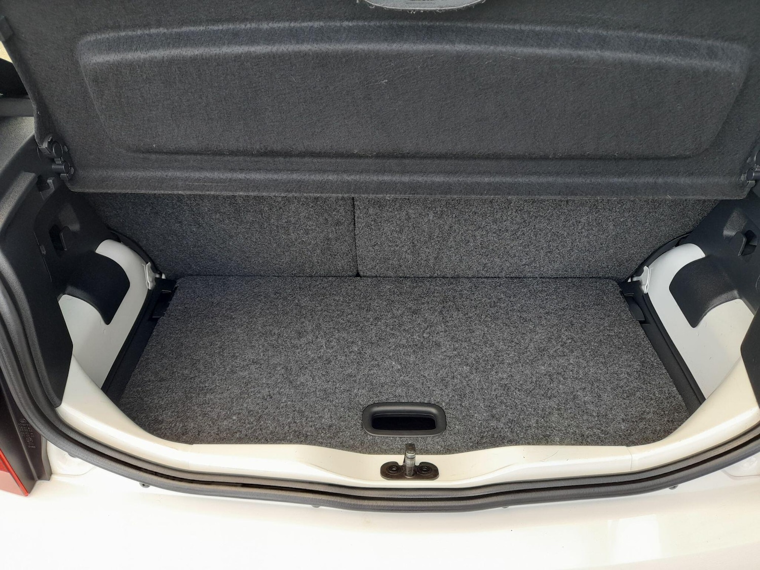 Used Volkswagen up! 2015 for sale - 77550300: Photo 18