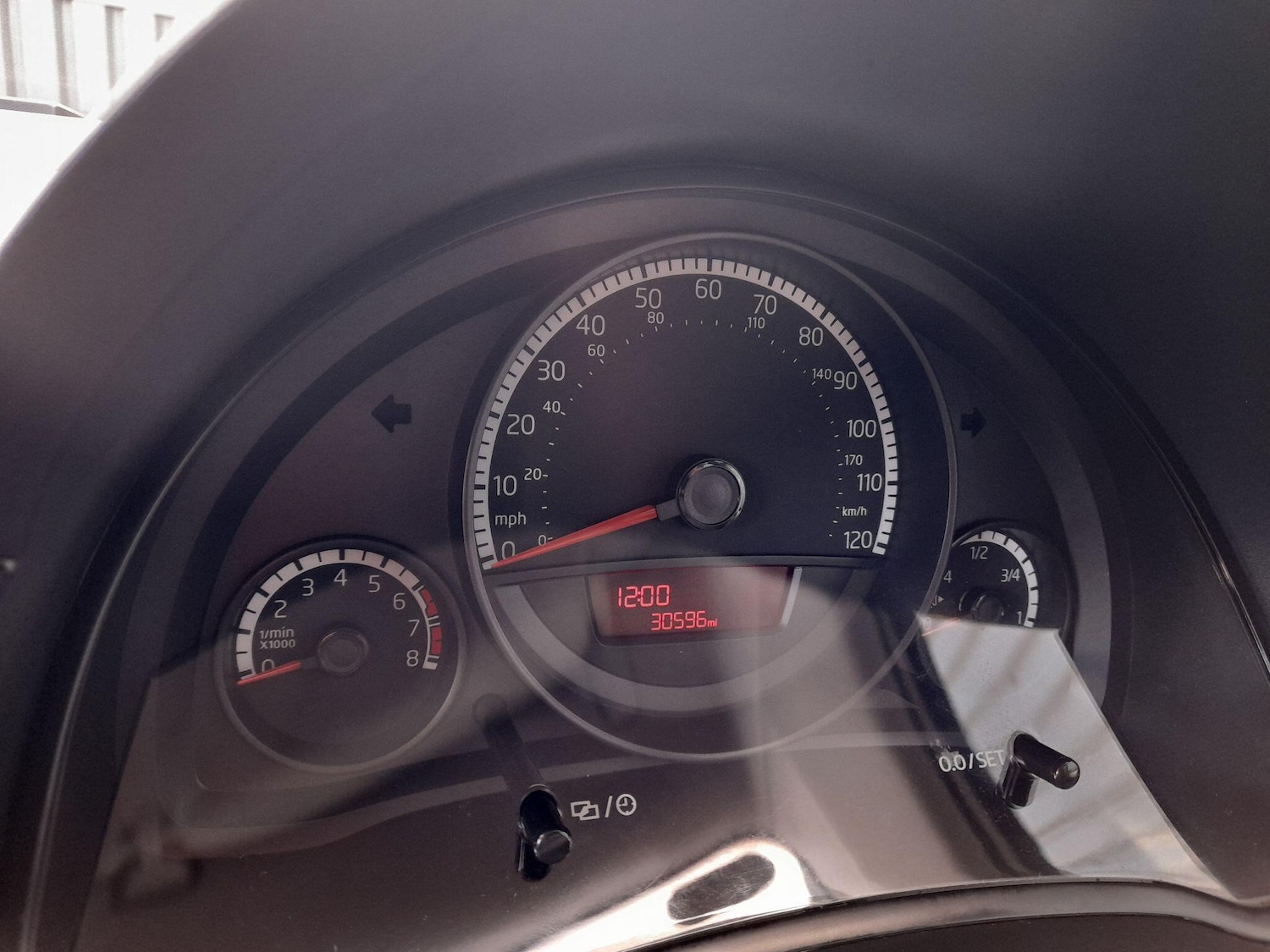 Used Volkswagen up! 2015 for sale - 77550300: Photo 22