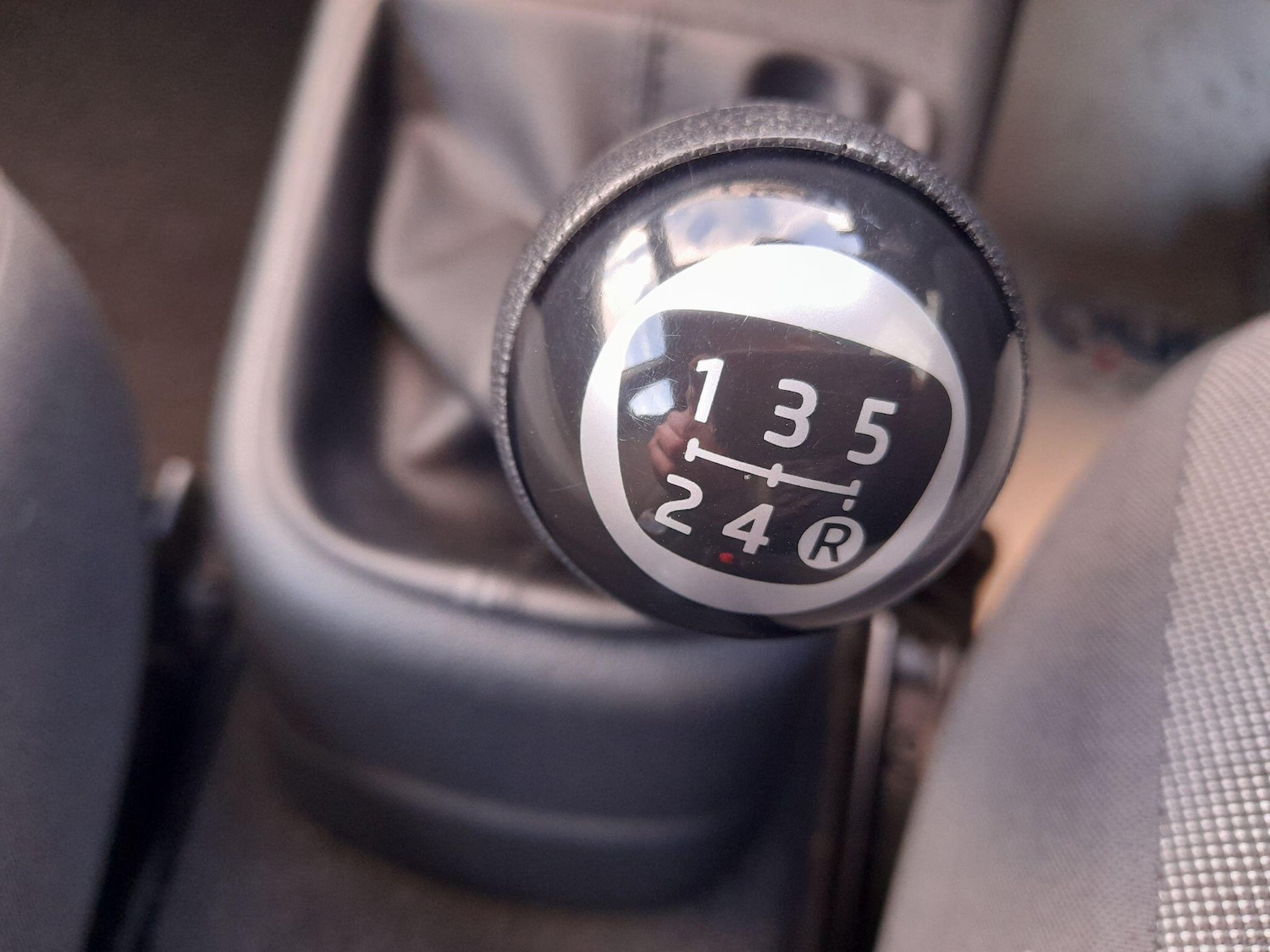 Used Volkswagen up! 2015 for sale - 77550300: Photo 28