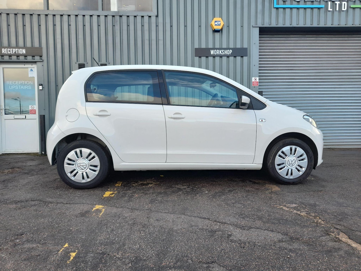 Used Volkswagen up! 2015 for sale - 77550300: Photo 34