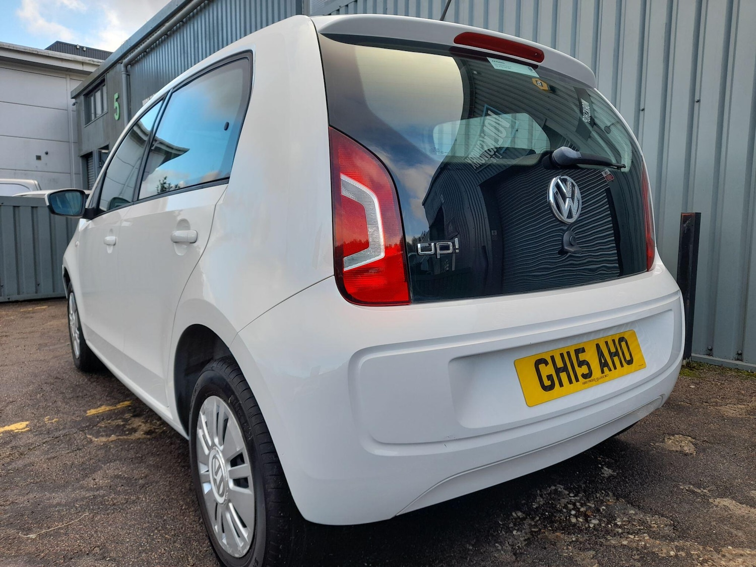 Used Volkswagen up! 2015 for sale - 77550300: Photo 7