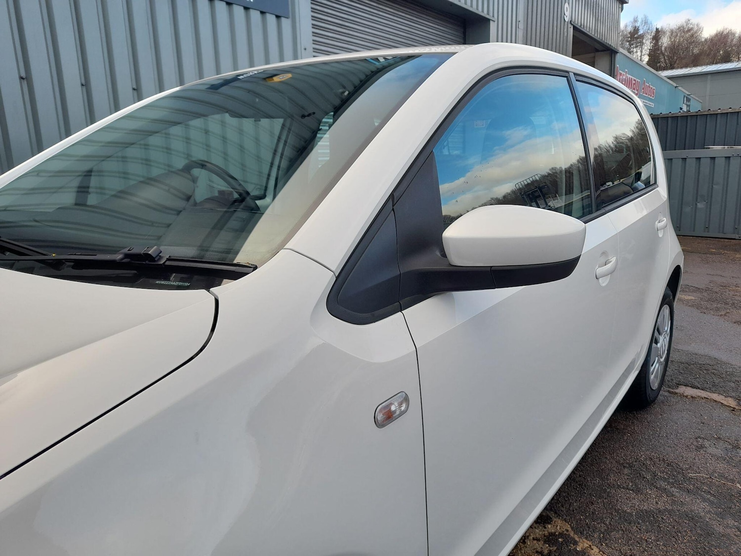 Used Volkswagen up! 2015 for sale - 77550300: Photo 8