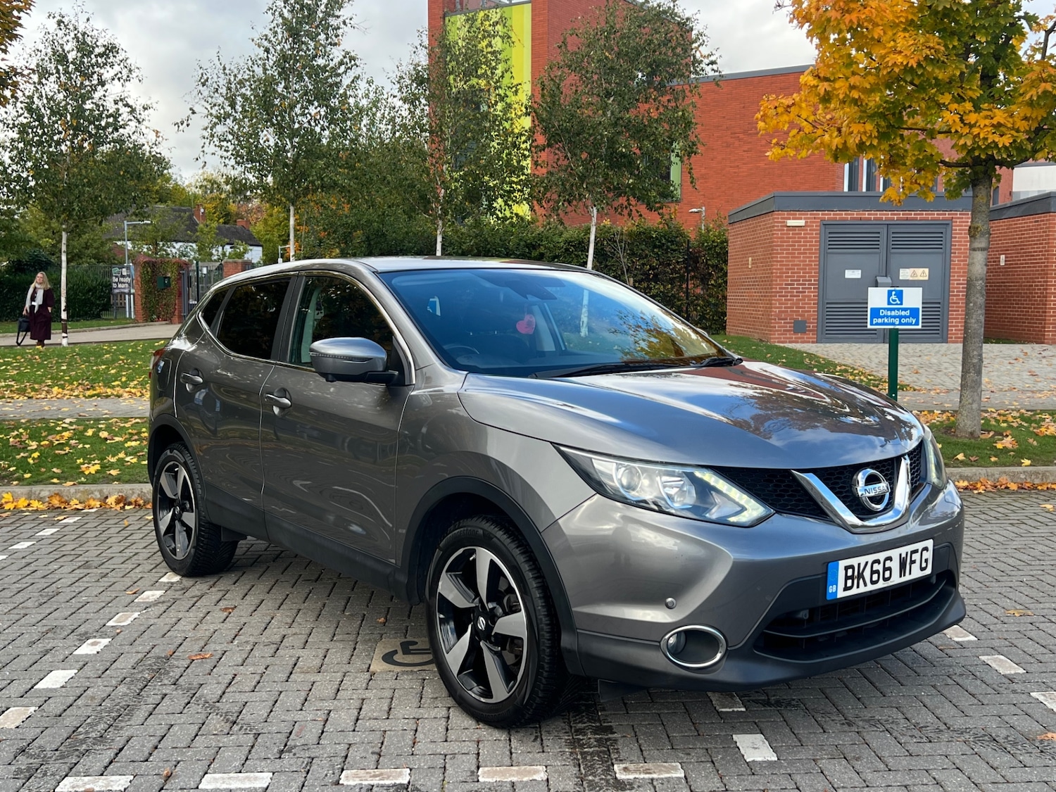 Used Nissan Qashqai 2016 for sale - 76330892: Photo 8