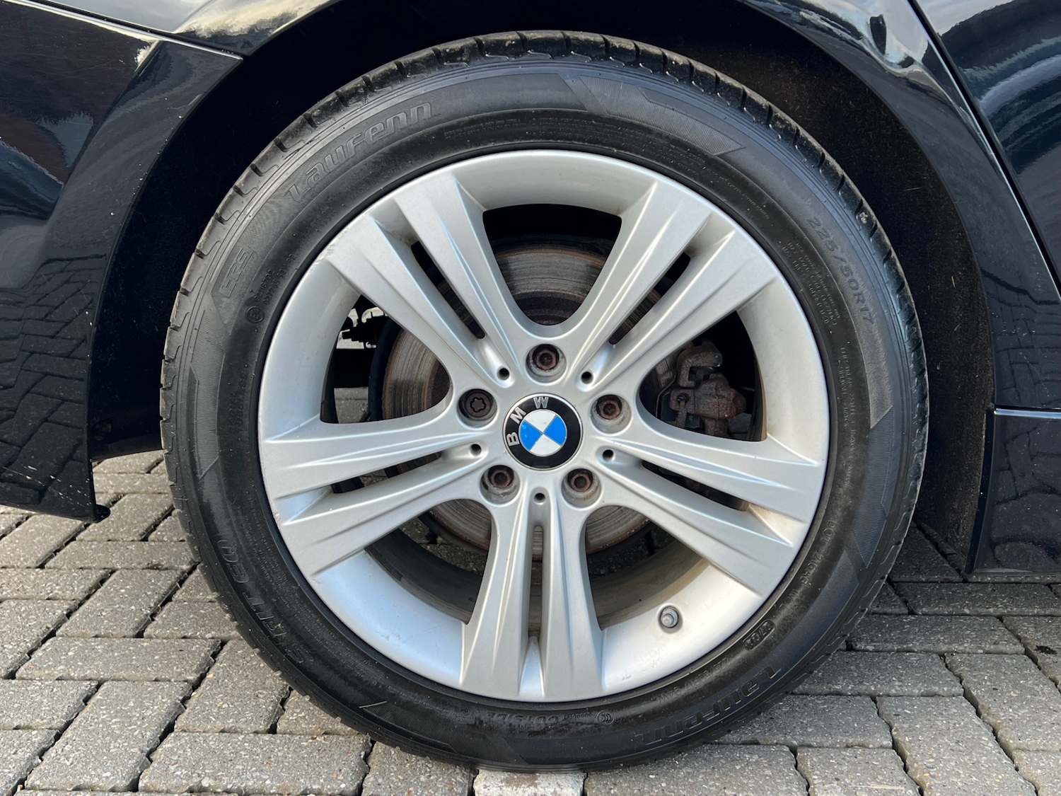 Used BMW 3 Series 2017 for sale - 77311136: Photo 32