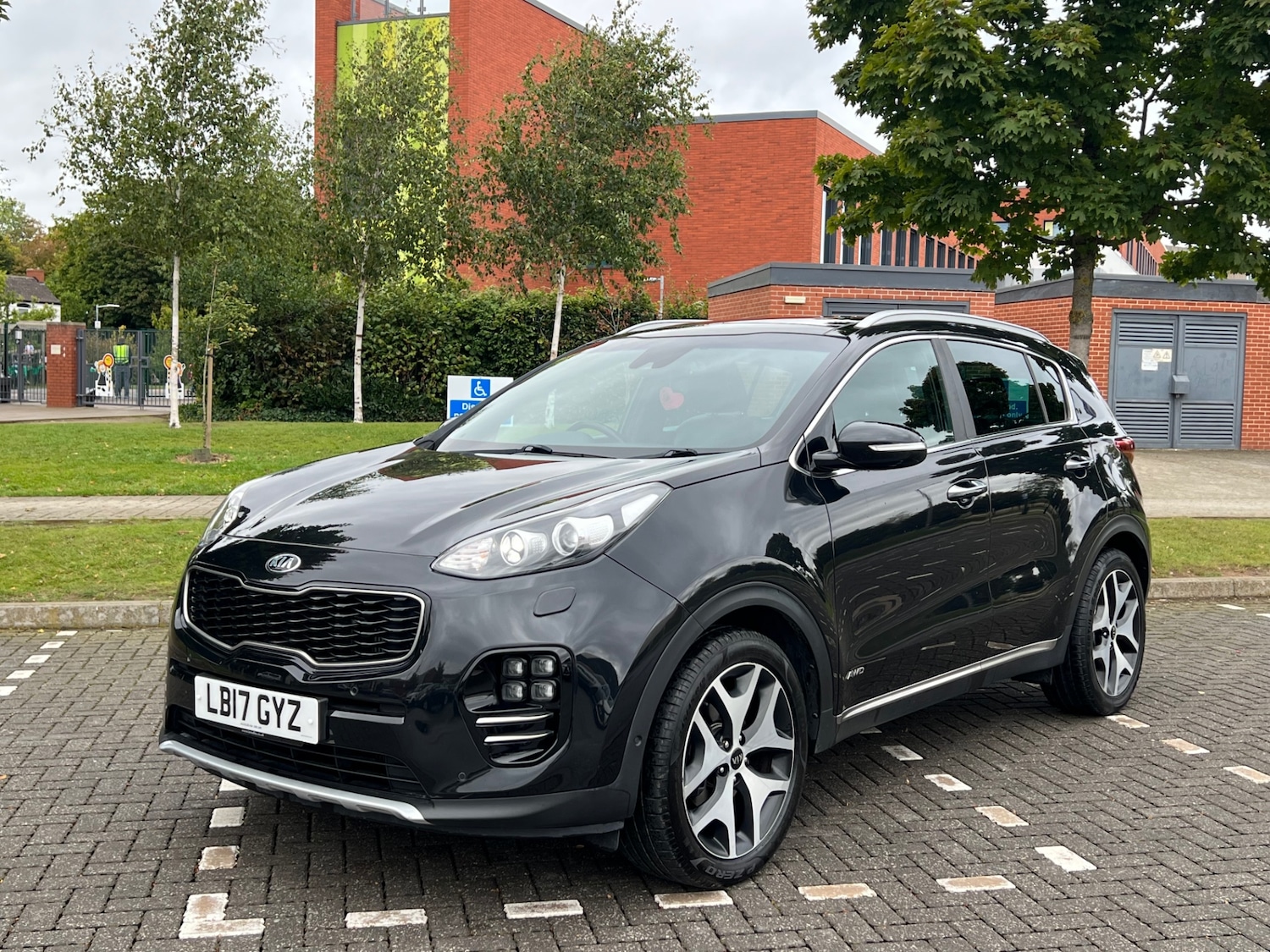 Used Kia Sportage 2017 for sale - 75995449: Photo 2