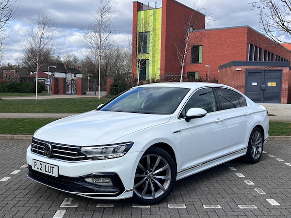 Used Volkswagen Passat 2021 for sale - 70348880: Photo 1