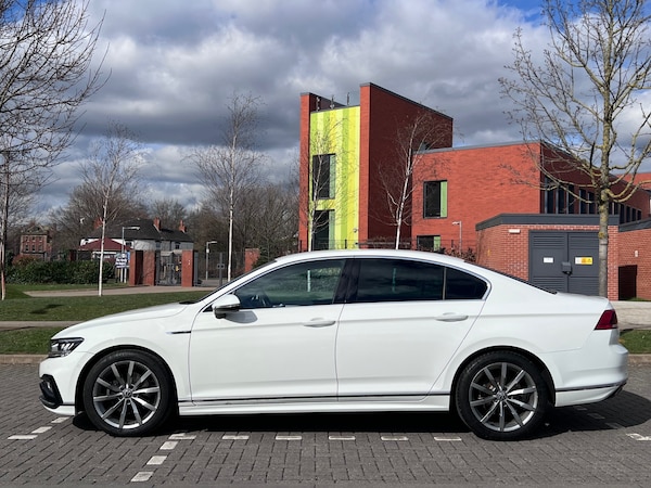 Used Volkswagen Passat 2021 for sale - 70348880: Photo 3