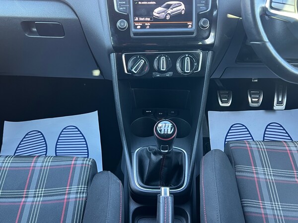 Used Volkswagen Polo 2016 for sale - 73578955: Photo 21