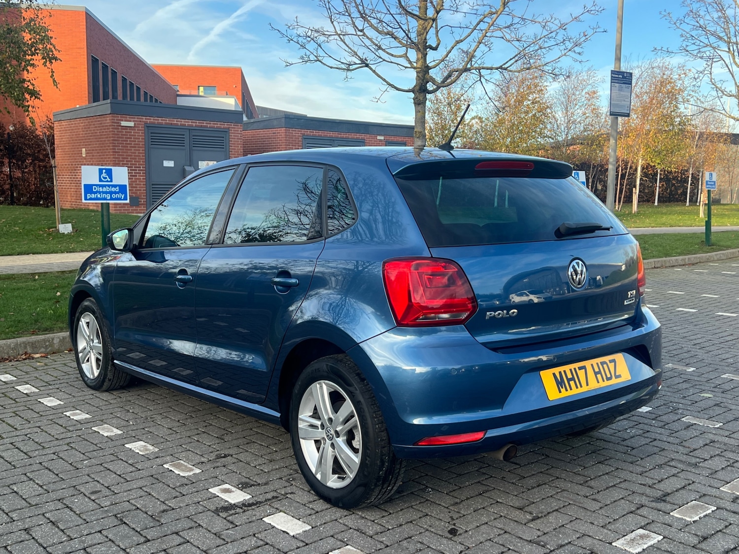 Used Volkswagen Polo 2017 for sale - 76670953: Photo 4