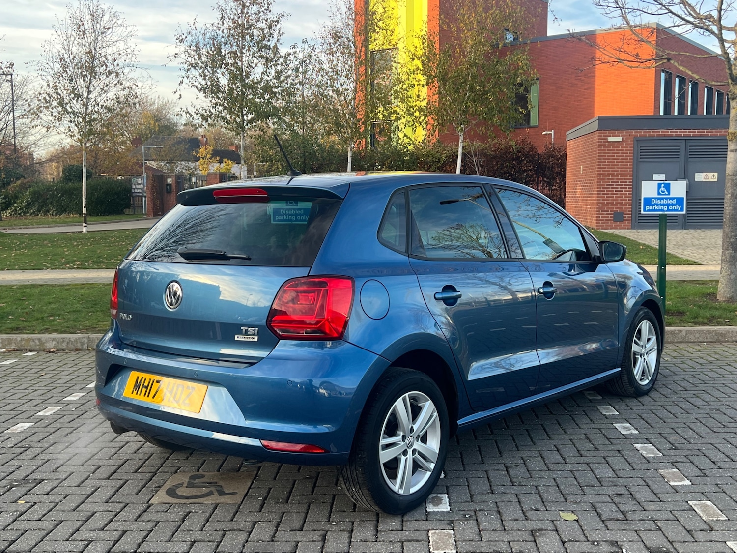 Used Volkswagen Polo 2017 for sale - 76670953: Photo 6
