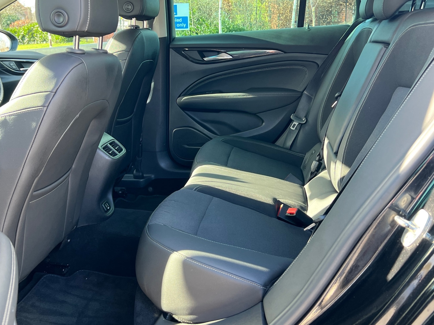 Used Vauxhall Insignia 2017 for sale - 77889971: Photo 24