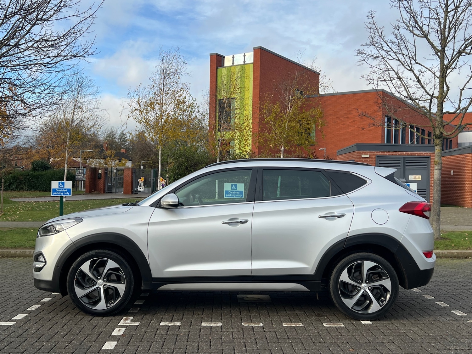 Used Hyundai TUCSON 2018 for sale - 76720145: Photo 3