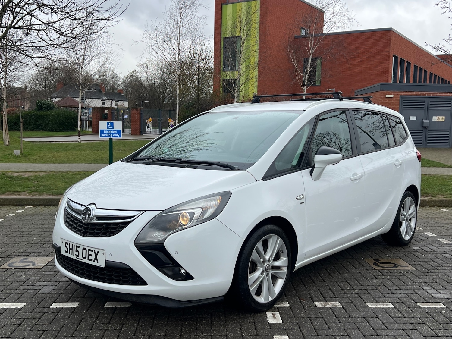 Used Vauxhall Zafira 2015 for sale - 77687957: Photo 2