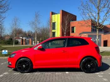 Used Volkswagen Polo 2016 for sale - 74066612: Photo