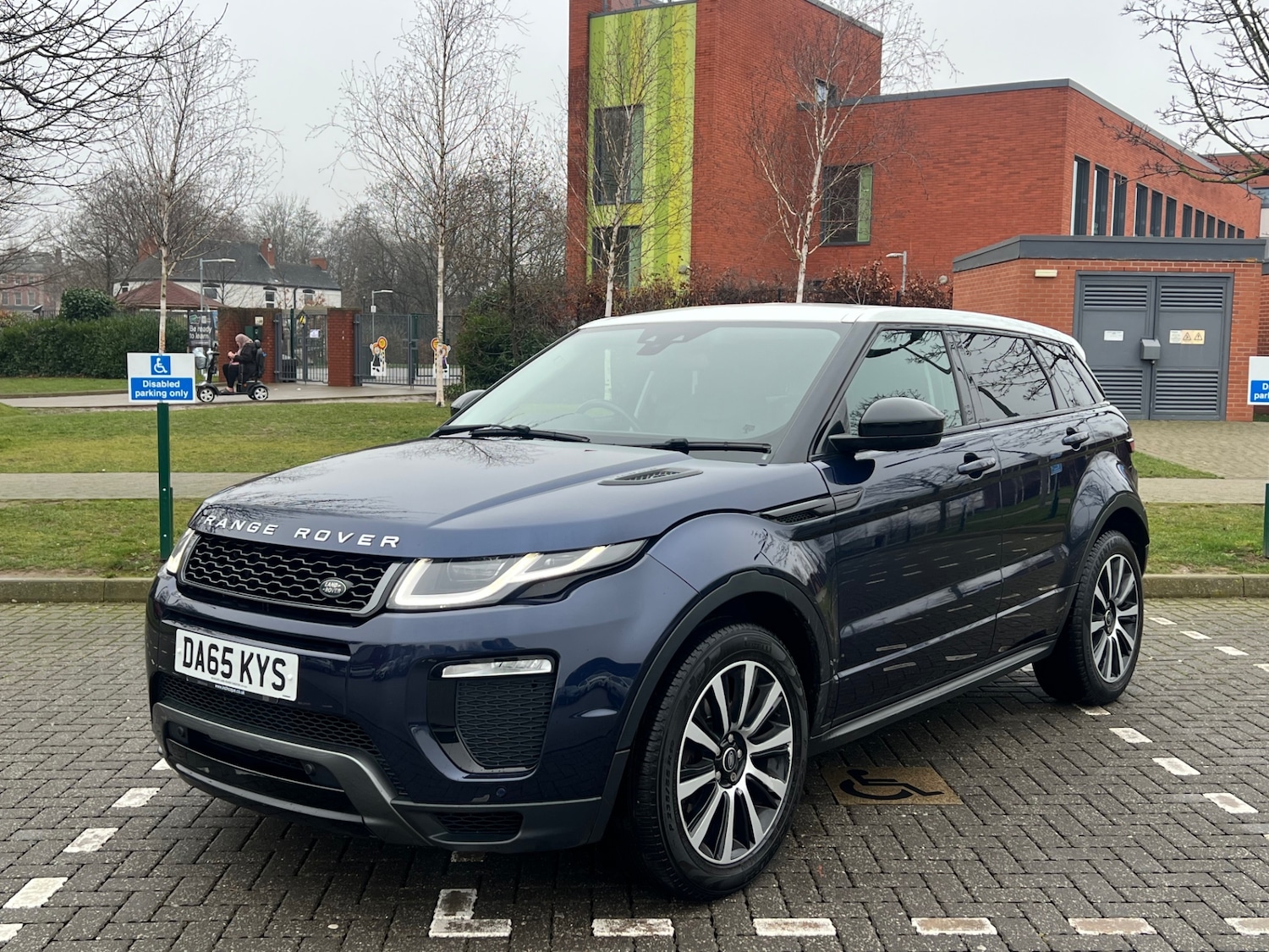 Used Land Rover Range Rover Evoque 2015 for sale - 77432685: Photo 2