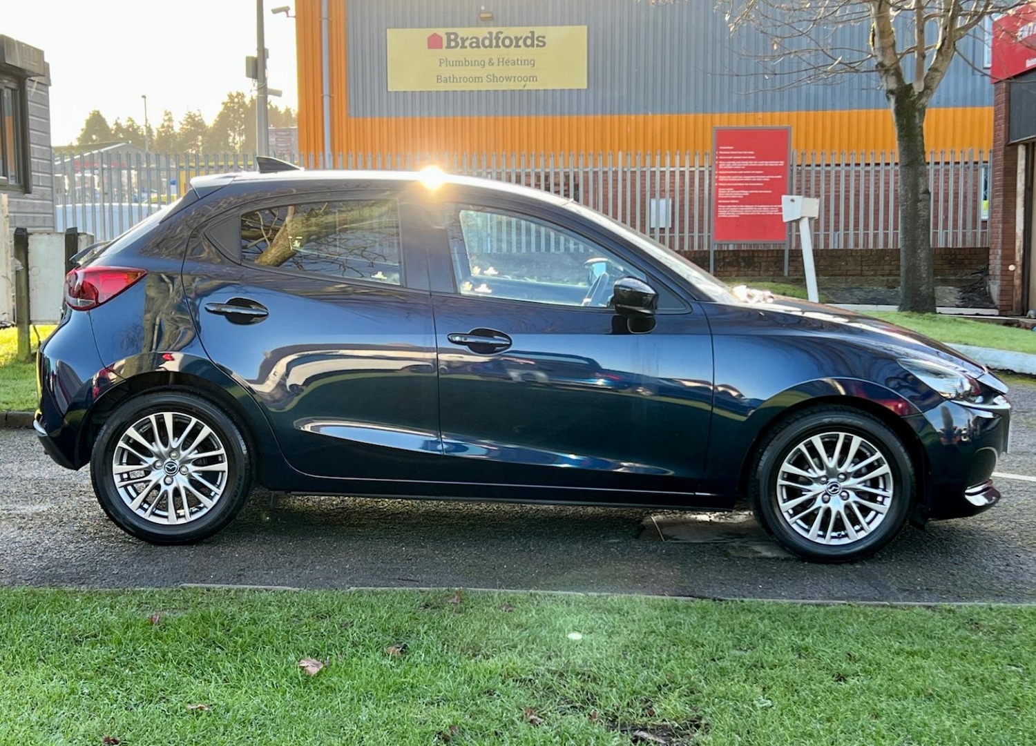 Used Mazda Mazda2 2020 for sale - 76741374: Photo 3