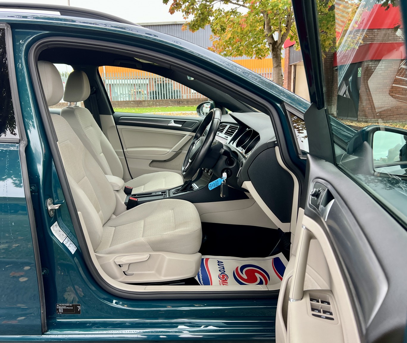 Used Volkswagen Golf 2018 for sale - 76192671: Photo 15