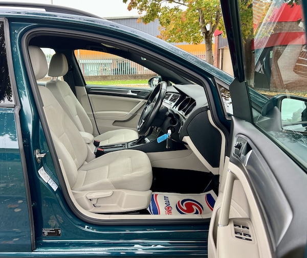 Used Volkswagen Golf 2018 for sale - 76192671: Photo 15