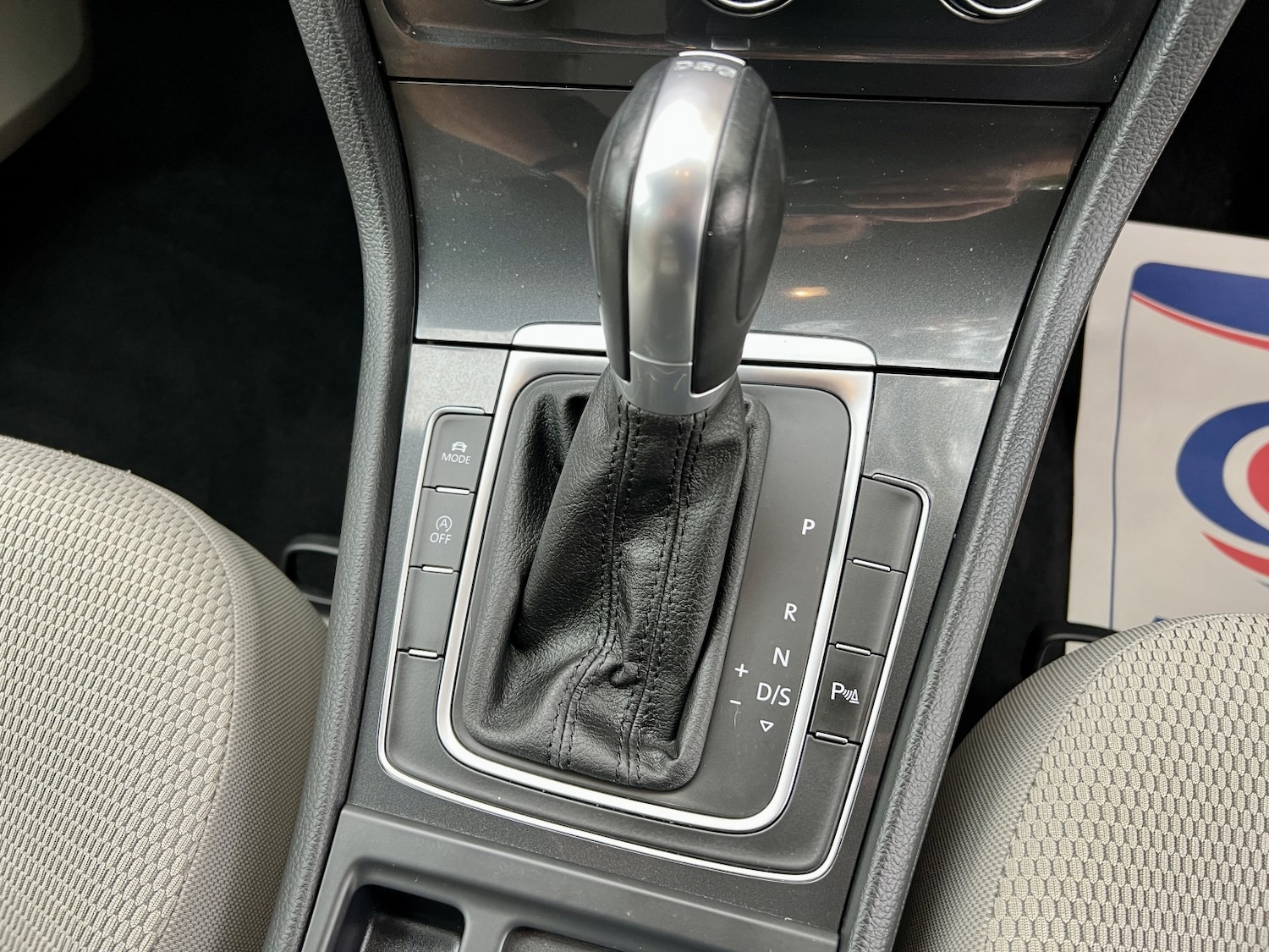 Used Volkswagen Golf 2018 for sale - 76192671: Photo 28