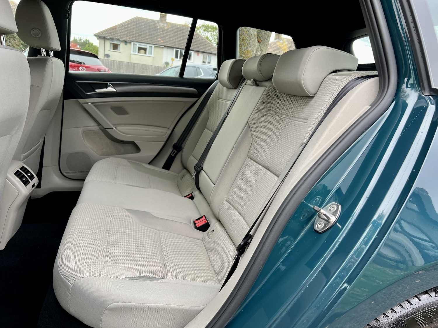 Used Volkswagen Golf 2018 for sale - 76192671: Photo 42