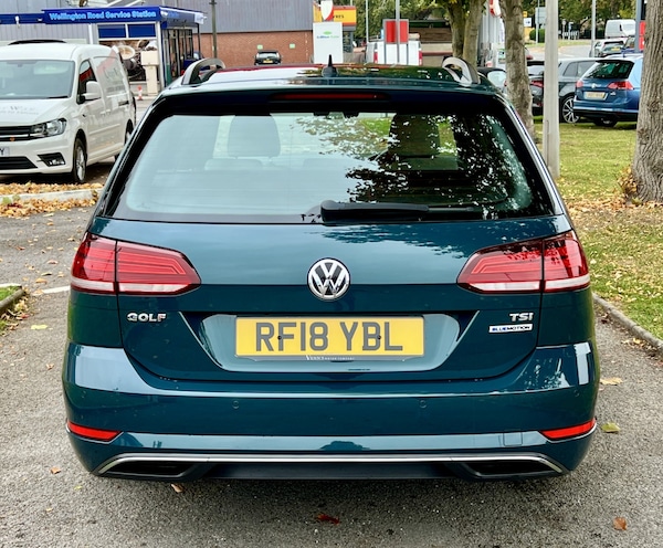 Used Volkswagen Golf 2018 for sale - 76192671: Photo 8