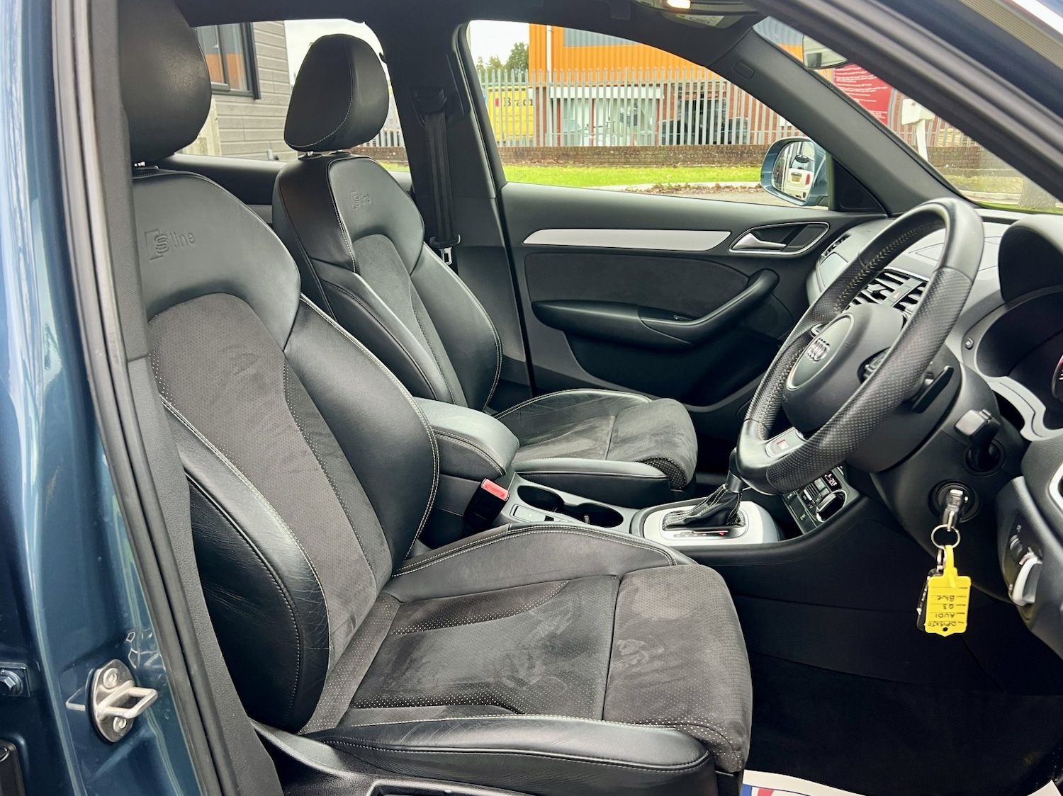 Used Audi Q3 2015 for sale - 76877616: Photo 16