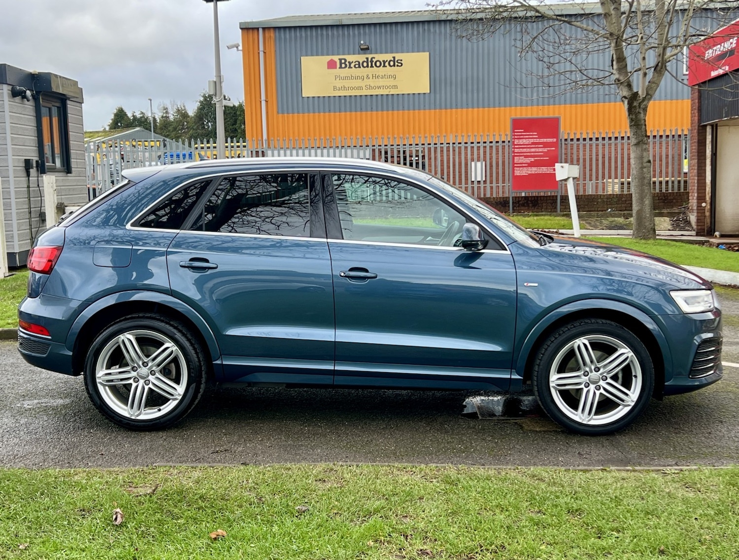 Used Audi Q3 2015 for sale - 76877616: Photo 3