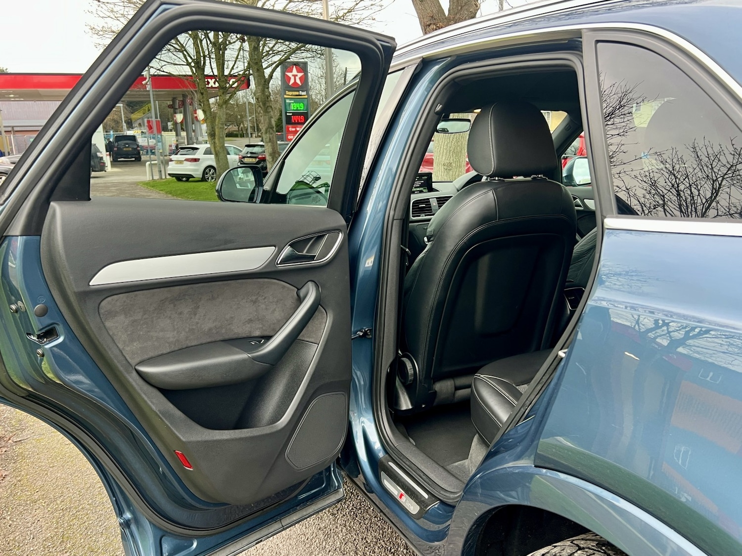 Used Audi Q3 2015 for sale - 76877616: Photo 41