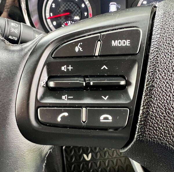 Used Hyundai i10 2022 for sale - 76030754: Photo 34