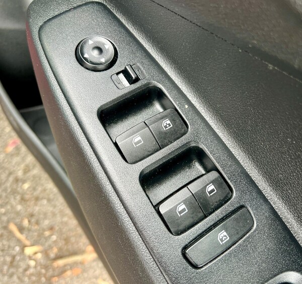 Used Hyundai i10 2022 for sale - 76030754: Photo 37