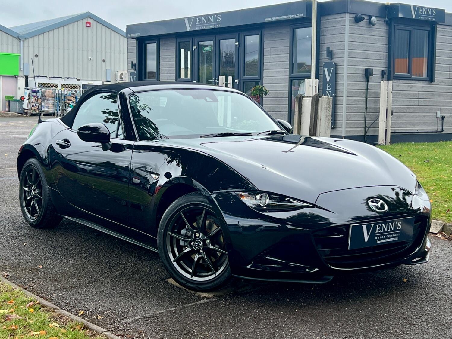 Used Mazda MX-5 2015 for sale - 77264411: Photo 2