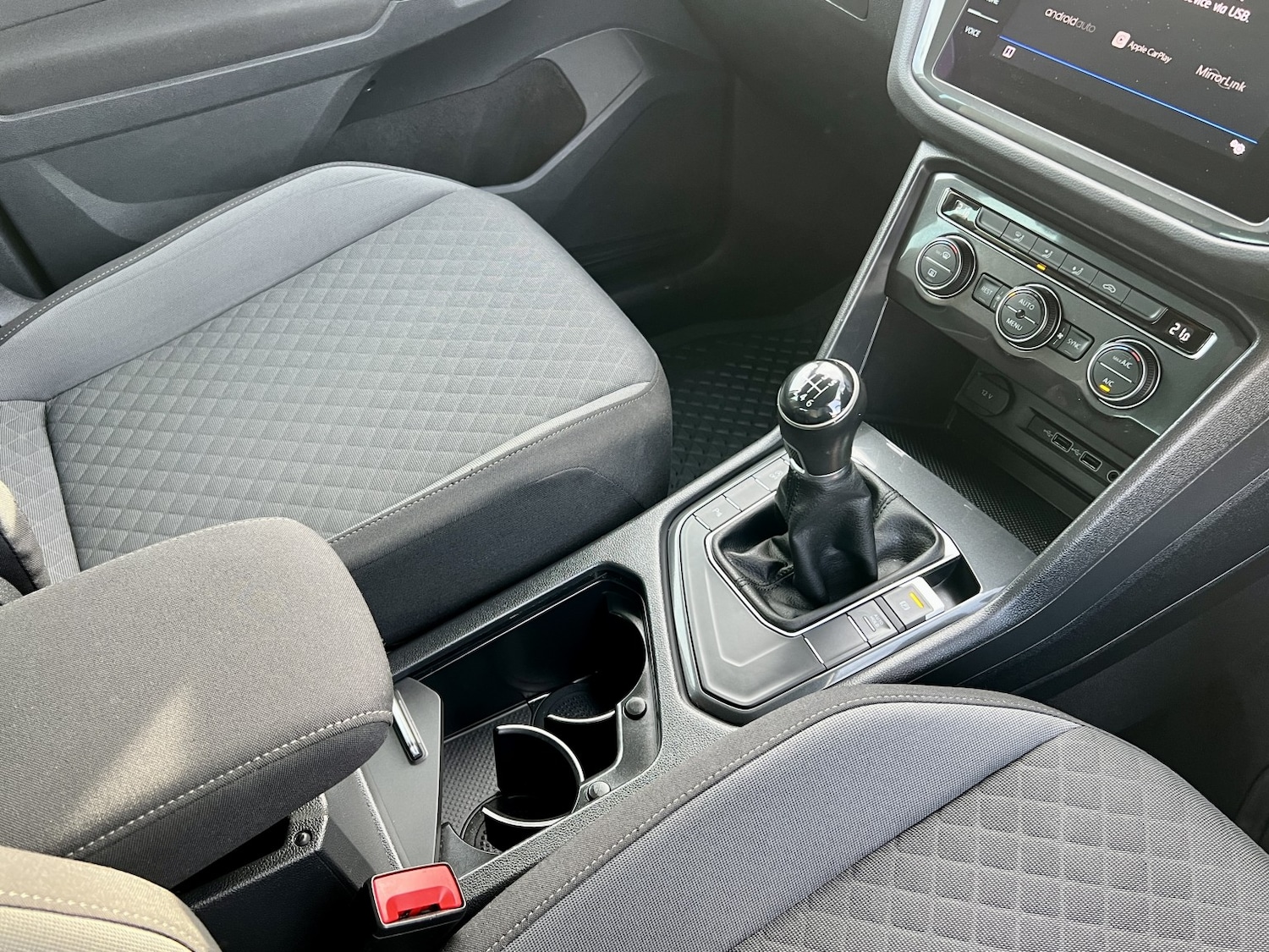 Used Volkswagen Tiguan 2019 for sale - 76769880: Photo 32