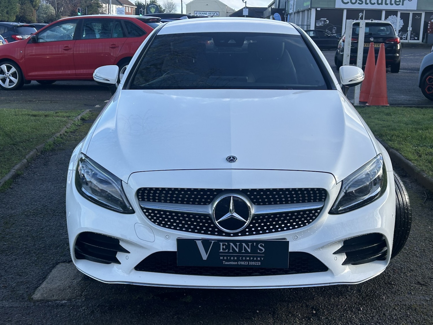 Used Mercedes-Benz C Class 2019 for sale - 77438393: Photo 2