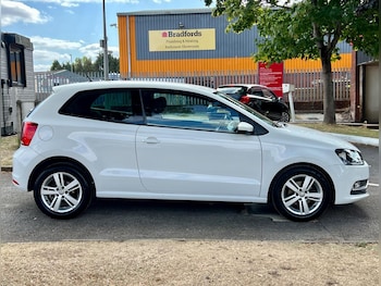 Used Volkswagen Polo 2017 for sale - 75962627: Photo