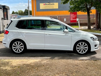 Used Volkswagen Golf SV 2016 for sale - 75294085: Photo