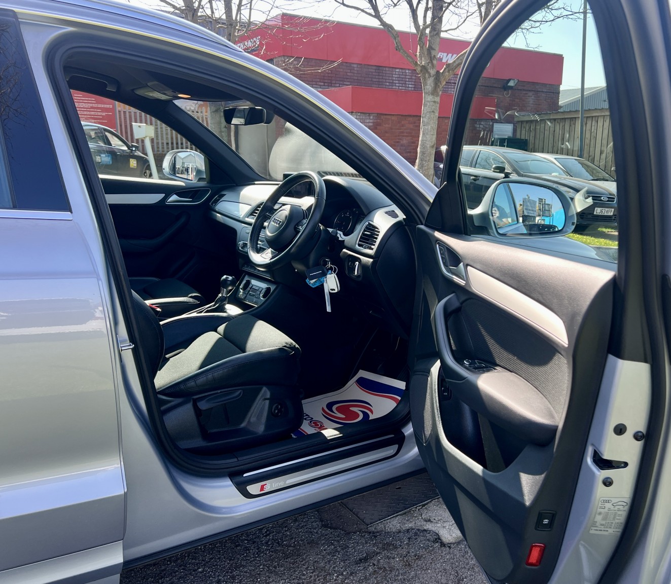 Used Audi Q3 2015 for sale - 77953968: Photo 14