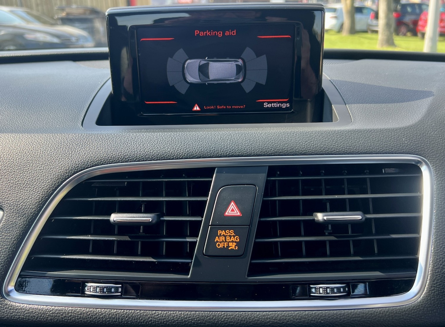 Used Audi Q3 2015 for sale - 77953968: Photo 25