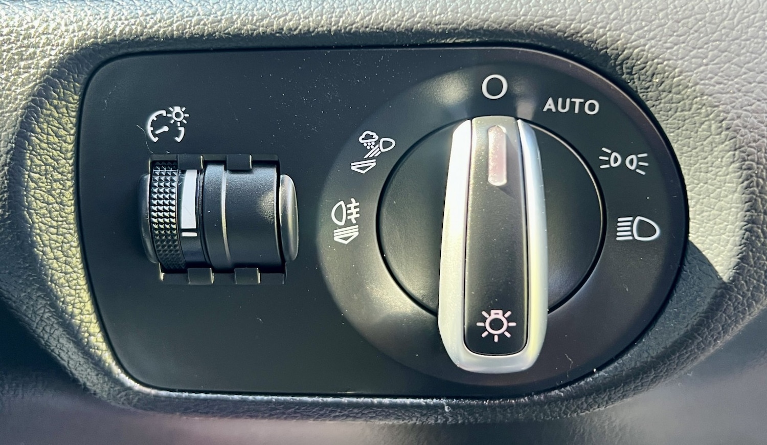 Used Audi Q3 2015 for sale - 77953968: Photo 34