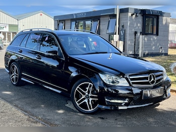 Used Mercedes-Benz C Class 2014 for sale - 79410798: Photo