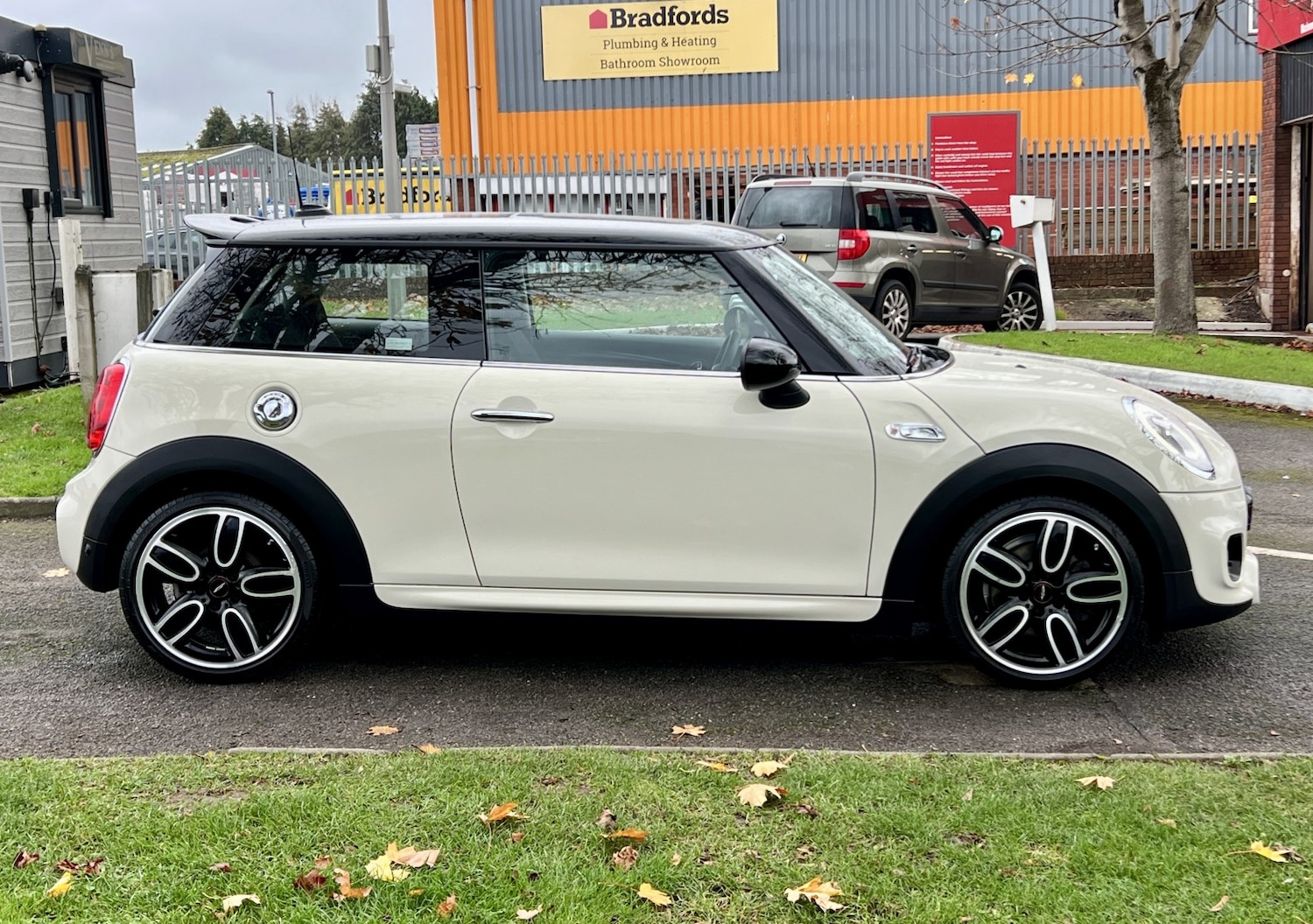 Used MINI Hatch 2018 for sale - 76314008: Photo 3
