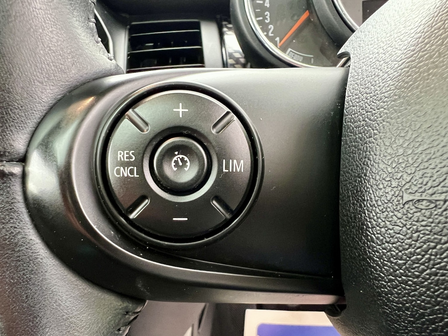 Used MINI Hatch 2018 for sale - 76314008: Photo 38