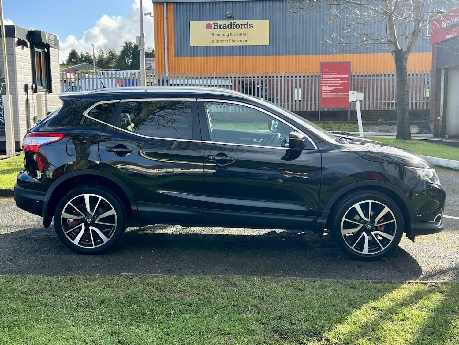 Used Nissan Qashqai 2017 for sale - 77220535: Photo 3