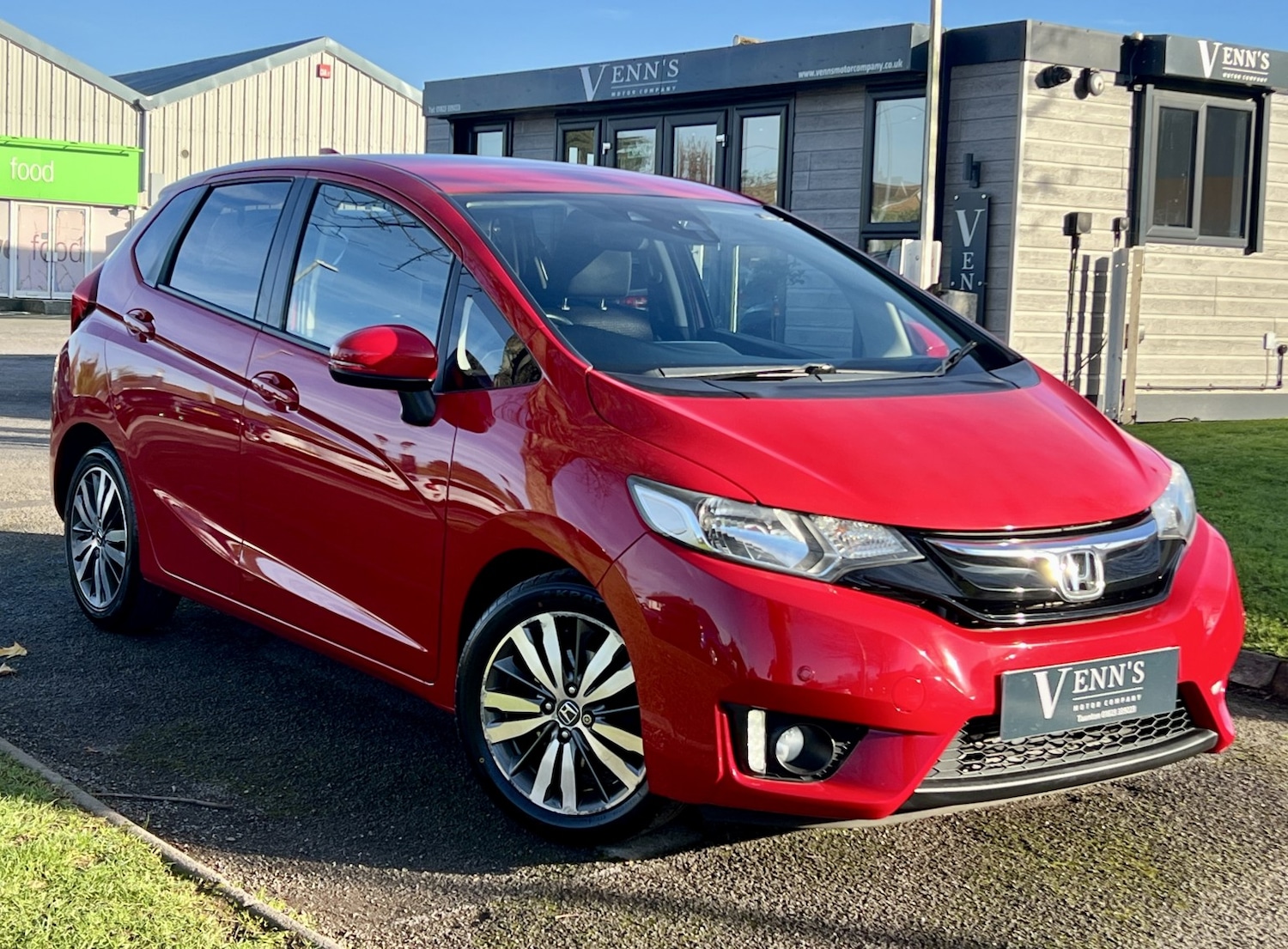 Used Honda Jazz 2015 for sale - 76611413: Photo 1